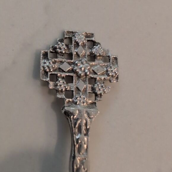 Jerusalem Silver Decorative Souvenir Jam Spoon with Jerusalem Cross Design - Picture 3 of 10